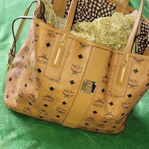 MCM  Reversible Liz Shopper in Visetos Congac Medium TOTE ONLY